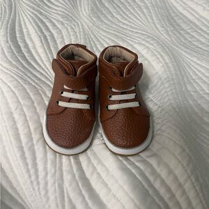 Monkey Feet Brown Leather Boots